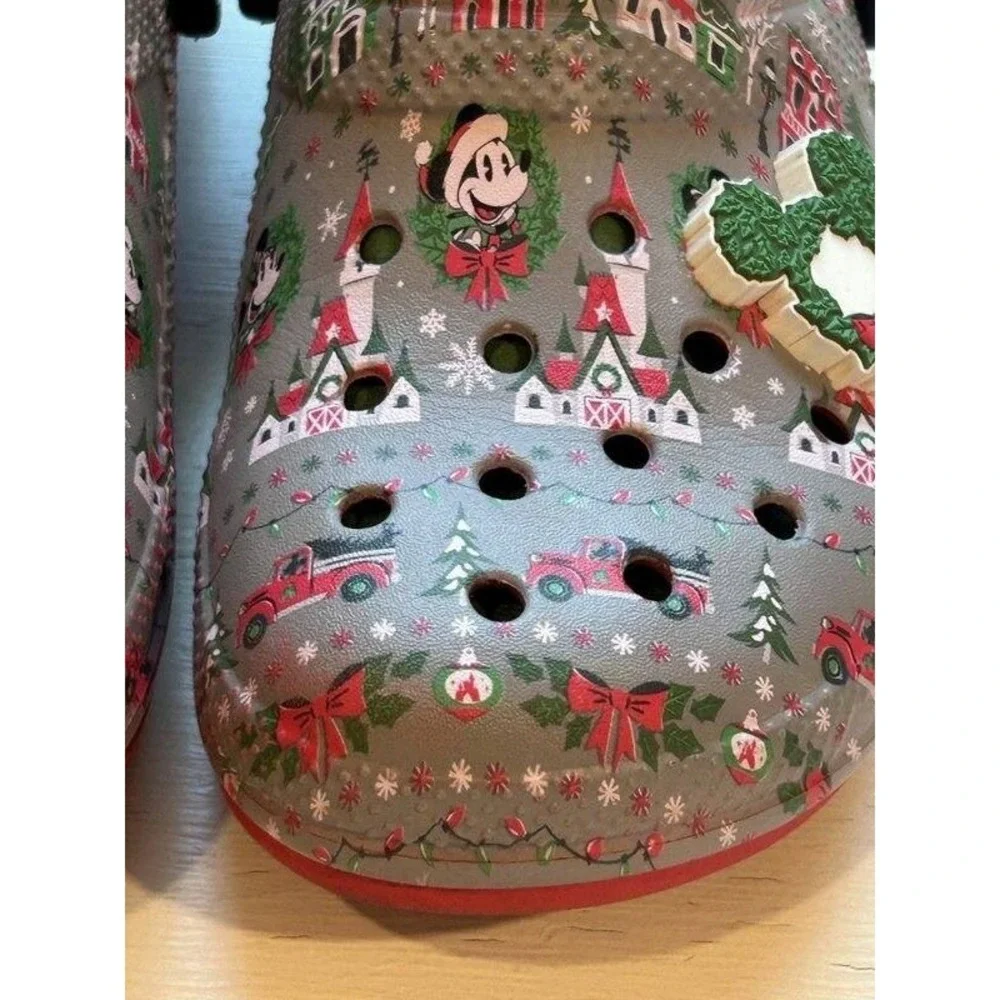 Disney Parks Christmas Crocs Holiday Castle Print Wreath Mickey 2019 M5 W7